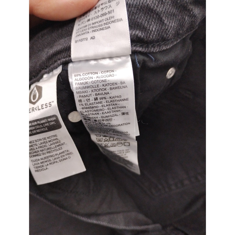 Levis Jeans Womens 28 Black Ribcage Straight Ankle Button Premium Size 30 - Picture 11 of 12